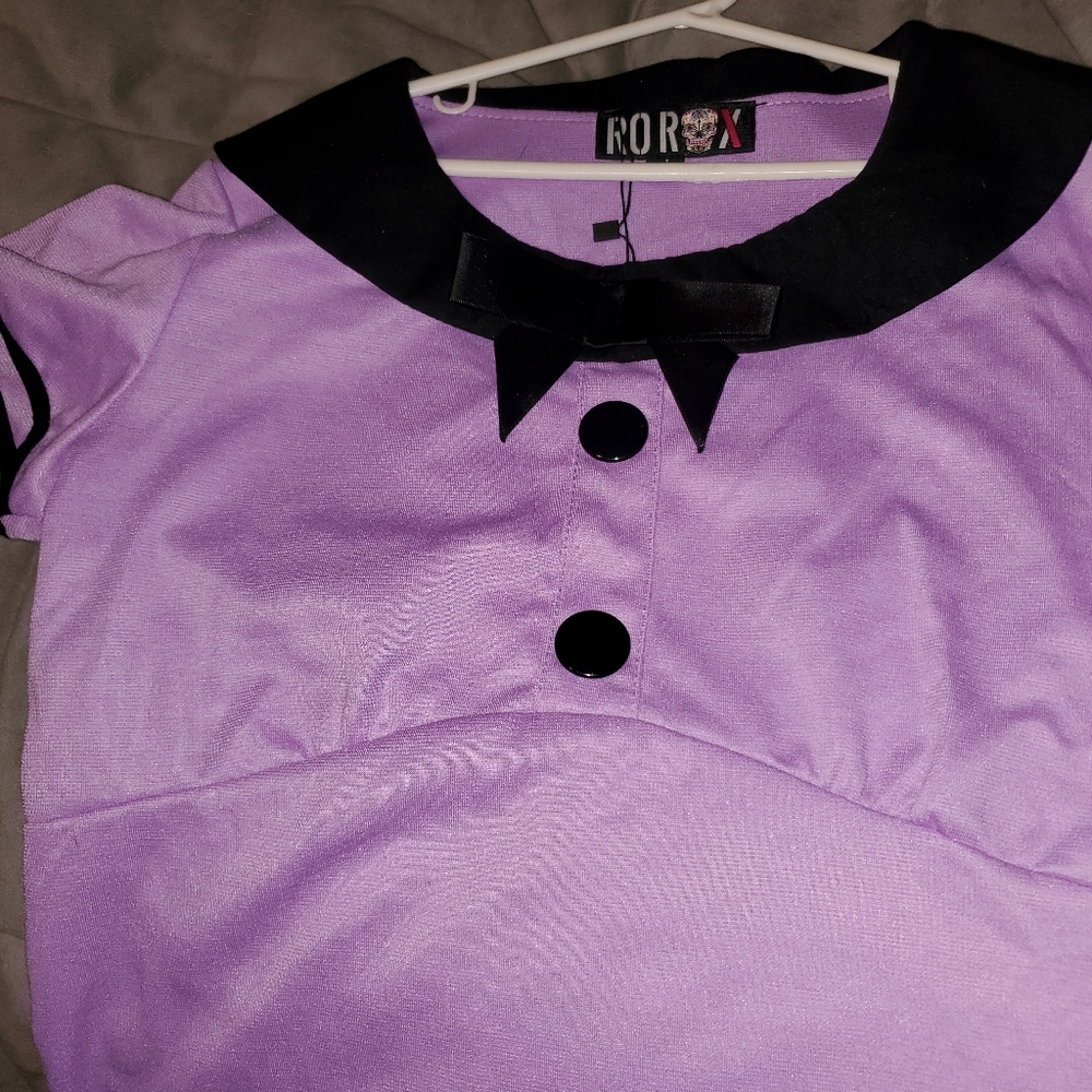 NWT lavender top. Size large. - Picture 4 of 4